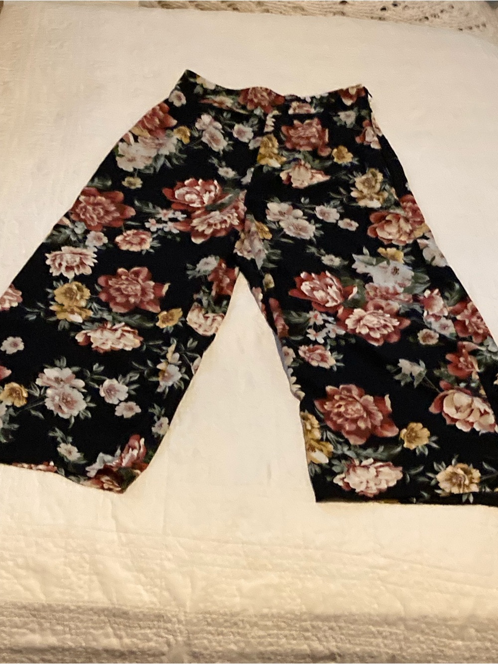 wild fable Black Wide-Leg Floral Pants Size XS GUC - Picture 1 of 3